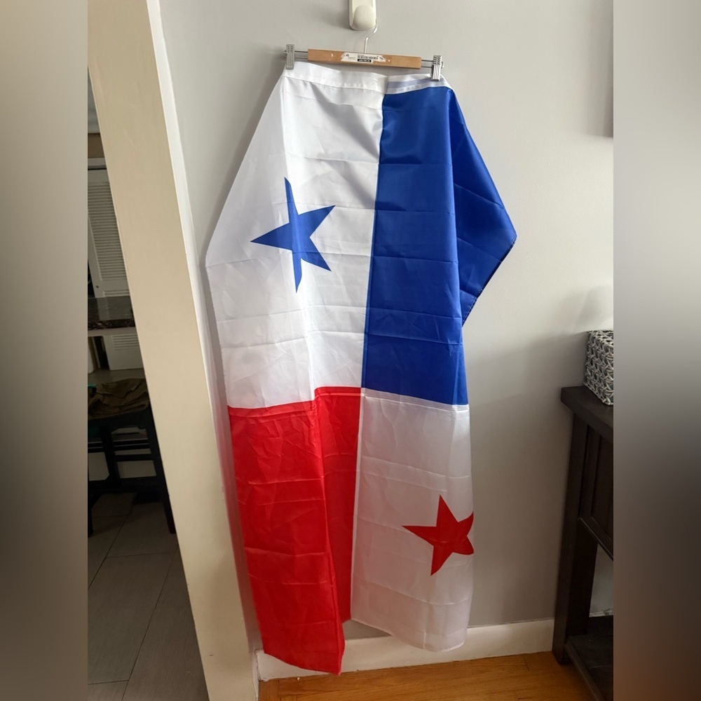 Panama National Flag with Grommets Red White Blue Outdoor Indoor Display - Picture 4 of 4